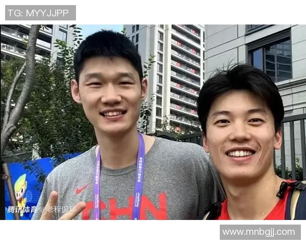 双喜临门汪顺勇夺全国游泳冠军赛200米混合泳金牌并祝贺好友胡金秋CBA夺冠 双喜临门汪顺勇夺全国游泳冠军赛200米混合泳金牌并祝贺好友胡金秋CBA夺冠